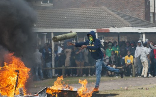 Nigeria Moves to Evacuate Citizens from South Africa Amid Rising Xenophobic Attacks
