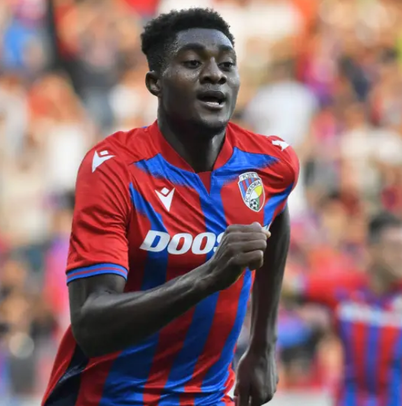 European transfer battle erupts over Nigerian striker as Trabzonspor and Torino target Africa’s next breakout football star