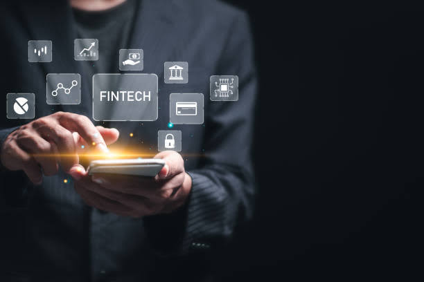 Mobile Money Tides Turn: Nigeria’s Top Banks Fight Back with $310 Billion Digital Blitz, Leaving Fintechs on the Defensive