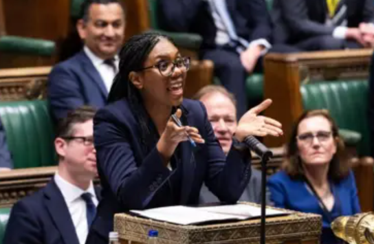 Starmer Survives Explosive Parliament Showdown as UK PM Escapes Probe Over US Ambassador Appointment